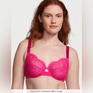 VERY SEXY
The Fabulous by Victoria's Secret Full-Cup Shine Strap Lace Bra  36D